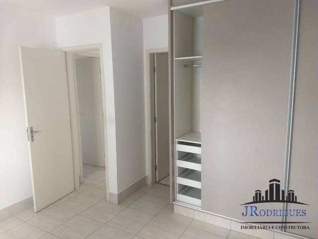 Apartamento para Venda em Goiânia - 4