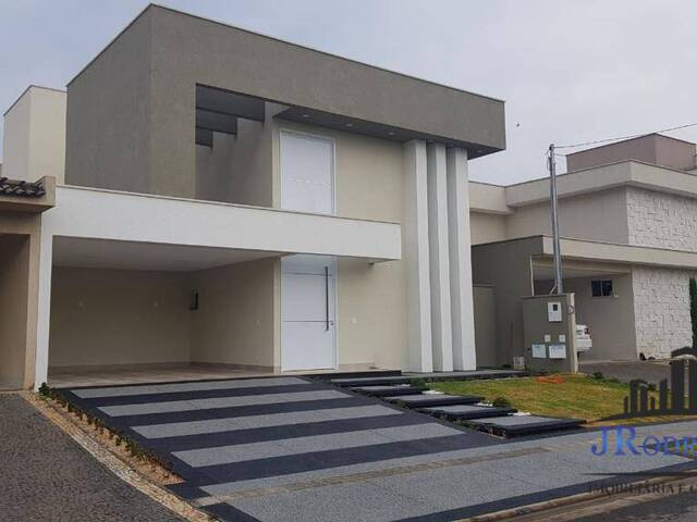 Casa em condomínio para Venda em Goiânia - 1