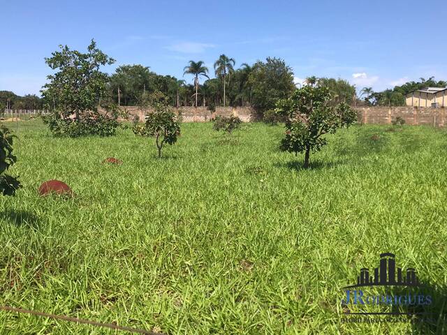 Lote para Venda em Goiânia - 5